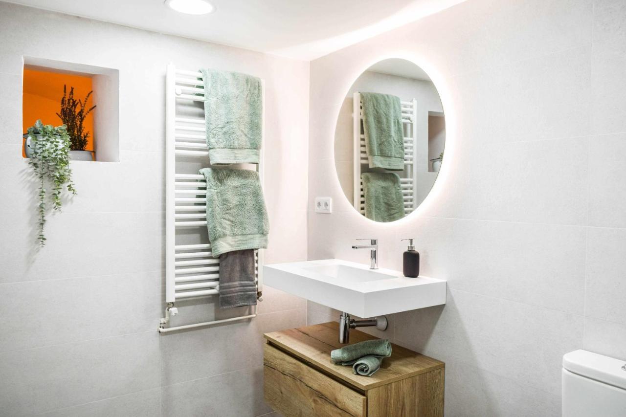 Casa Besalu Estudio En El Centro Del Pueblo Dış mekan fotoğraf