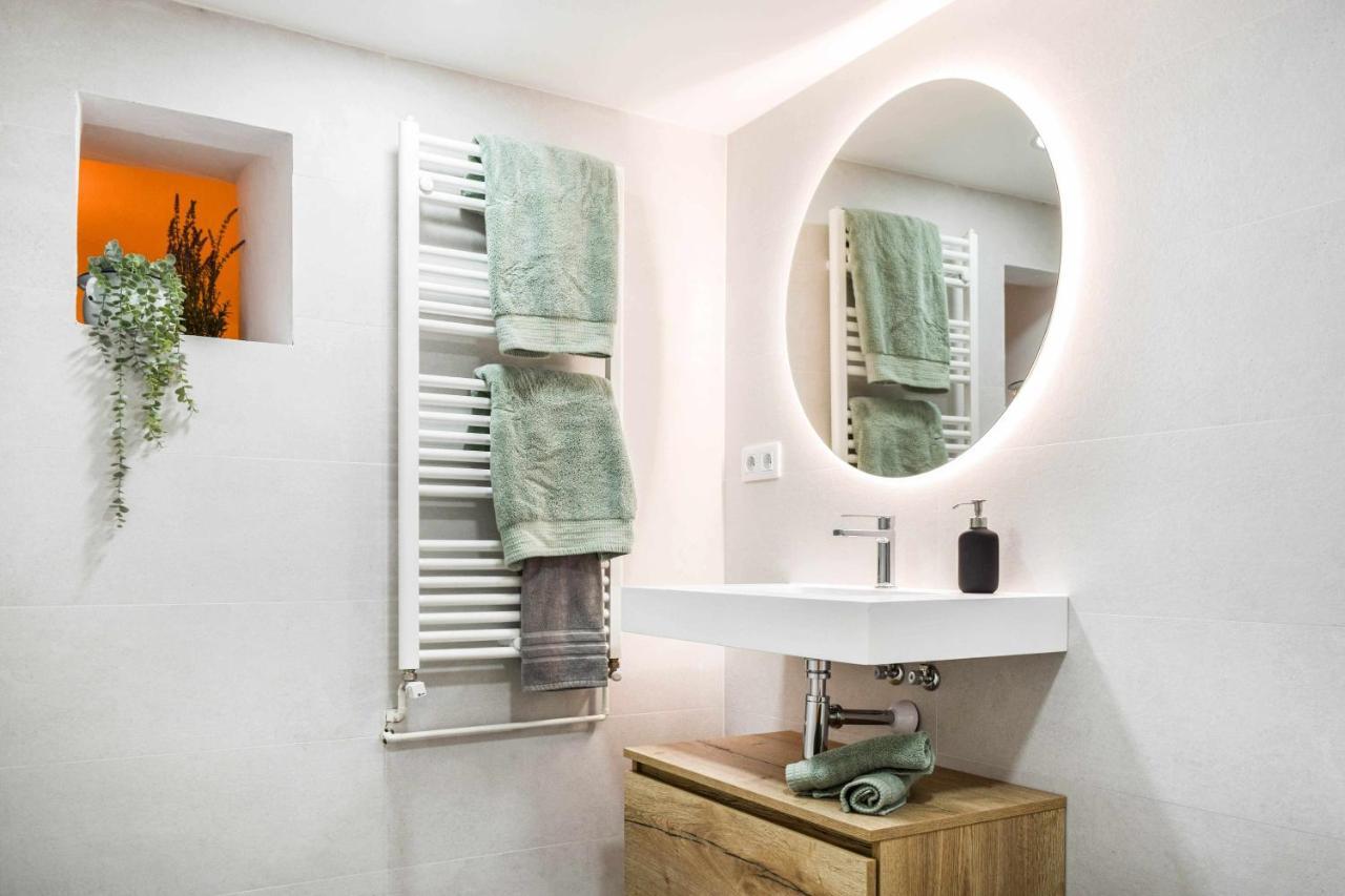 Casa Besalu Estudio En El Centro Del Pueblo Dış mekan fotoğraf