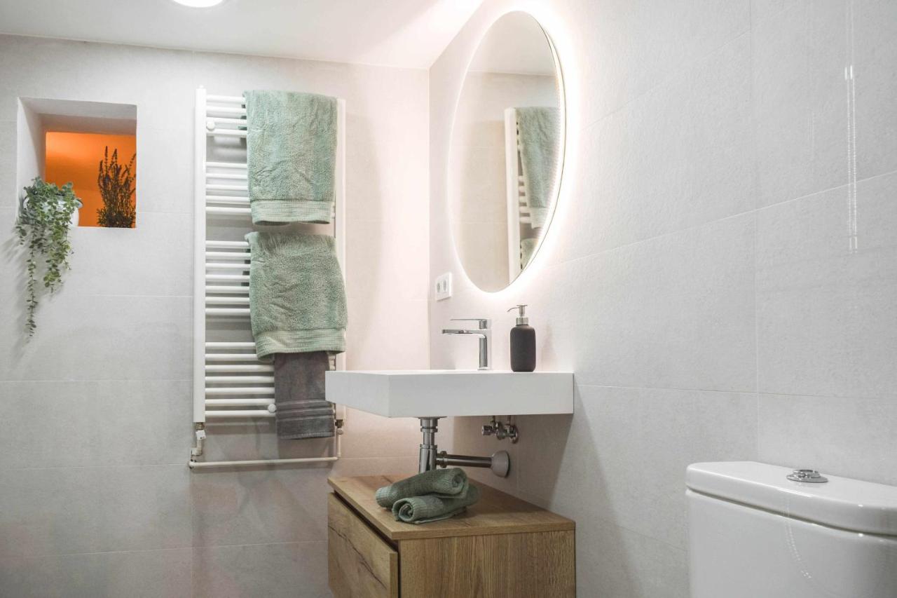 Casa Besalu Estudio En El Centro Del Pueblo Dış mekan fotoğraf