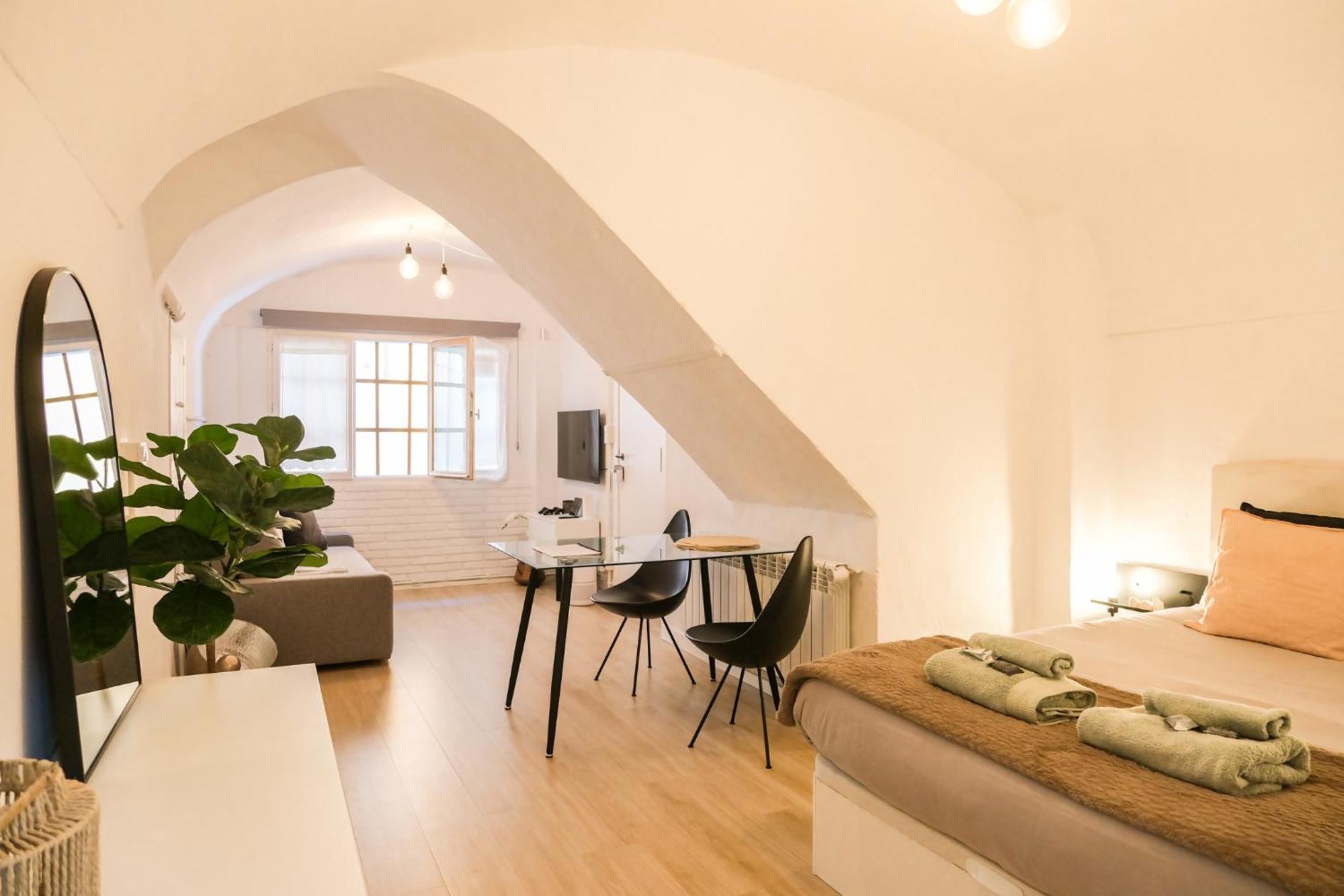 Casa Besalu Estudio En El Centro Del Pueblo Dış mekan fotoğraf